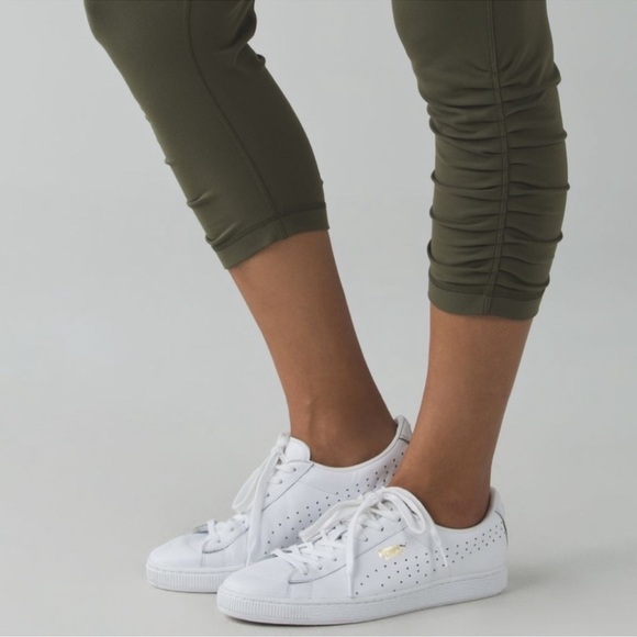 Lululemon Sunset Salutation Crop – Size 6, Black, 22” Inseam - Picture 5 of 11